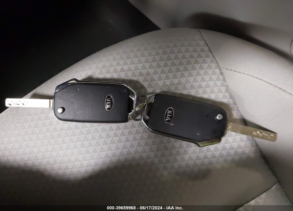 2021 KIA SOUL LX VIN: KNDJ23AU9M7763312