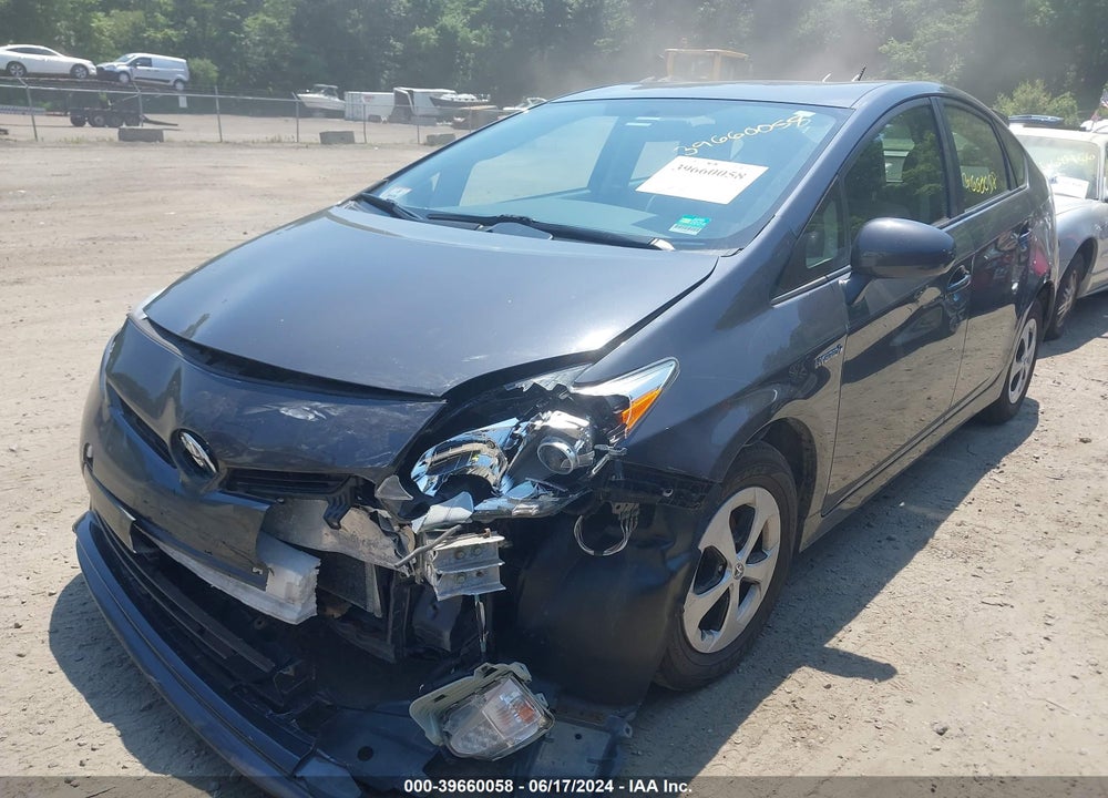 2013 TOYOTA PRIUS TWO VIN: JTDKN3DU3D1718683