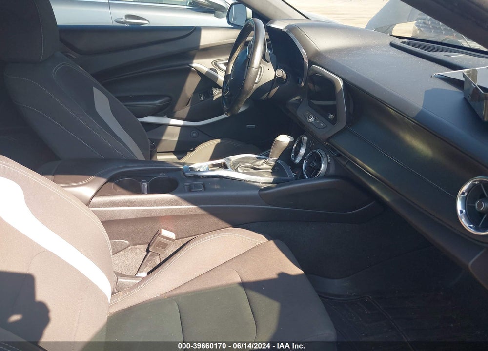 2017 CHEVROLET CAMARO 1LT VIN: 1G1FB1RX2H0108005