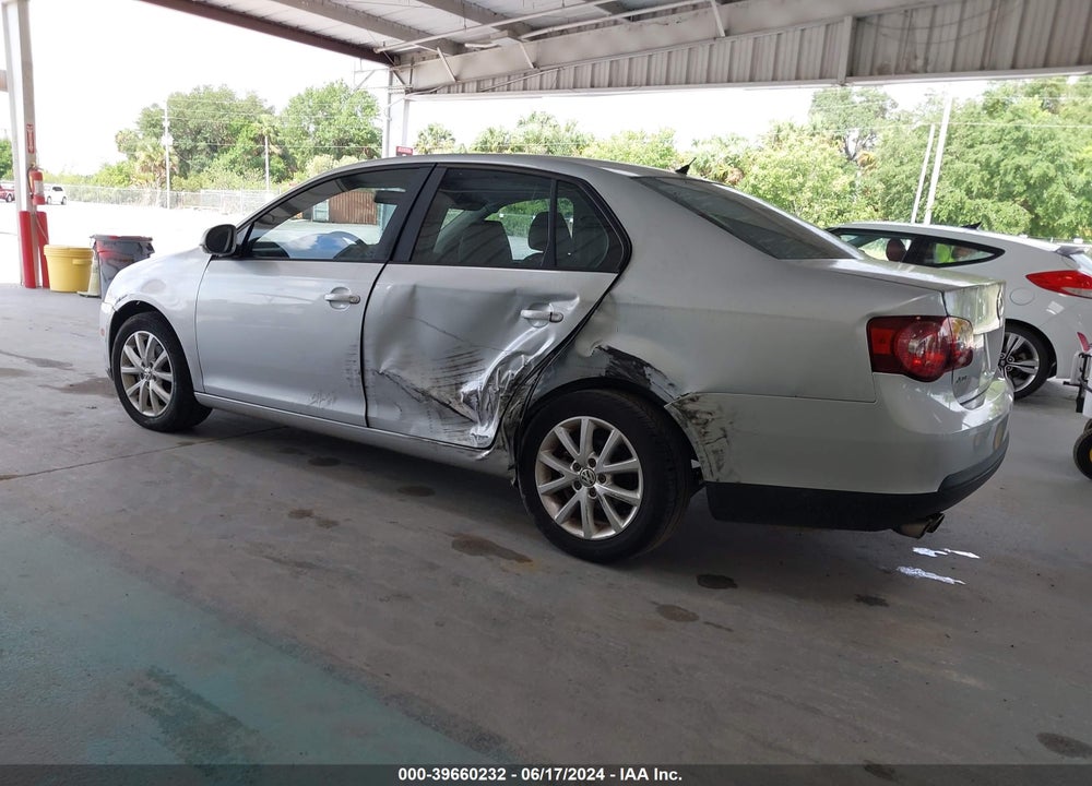 2010 VOLKSWAGEN JETTA LIMITED EDITION VIN: 3VWAX7AJ5AM143456