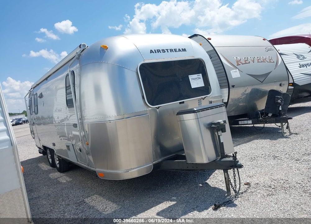 2005 AIRSTREAM TRAVEL TRAILER VIN: 1STJPYJ2X5J518327