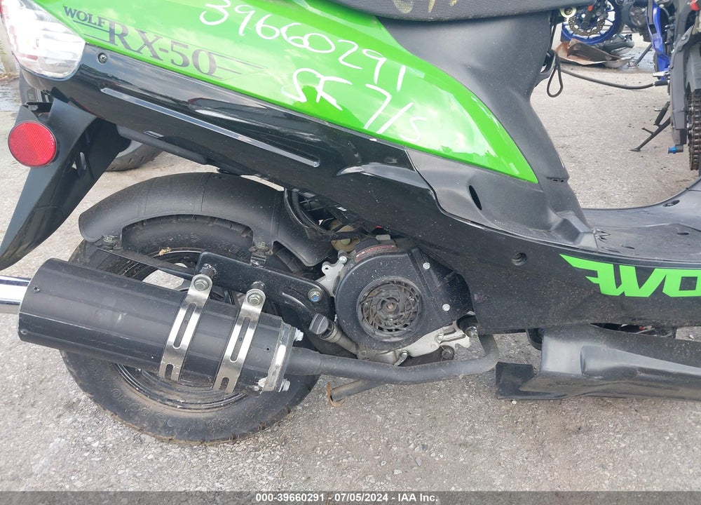 2023 WOLF MOPED VIN: L5YACBPZ6P1109068