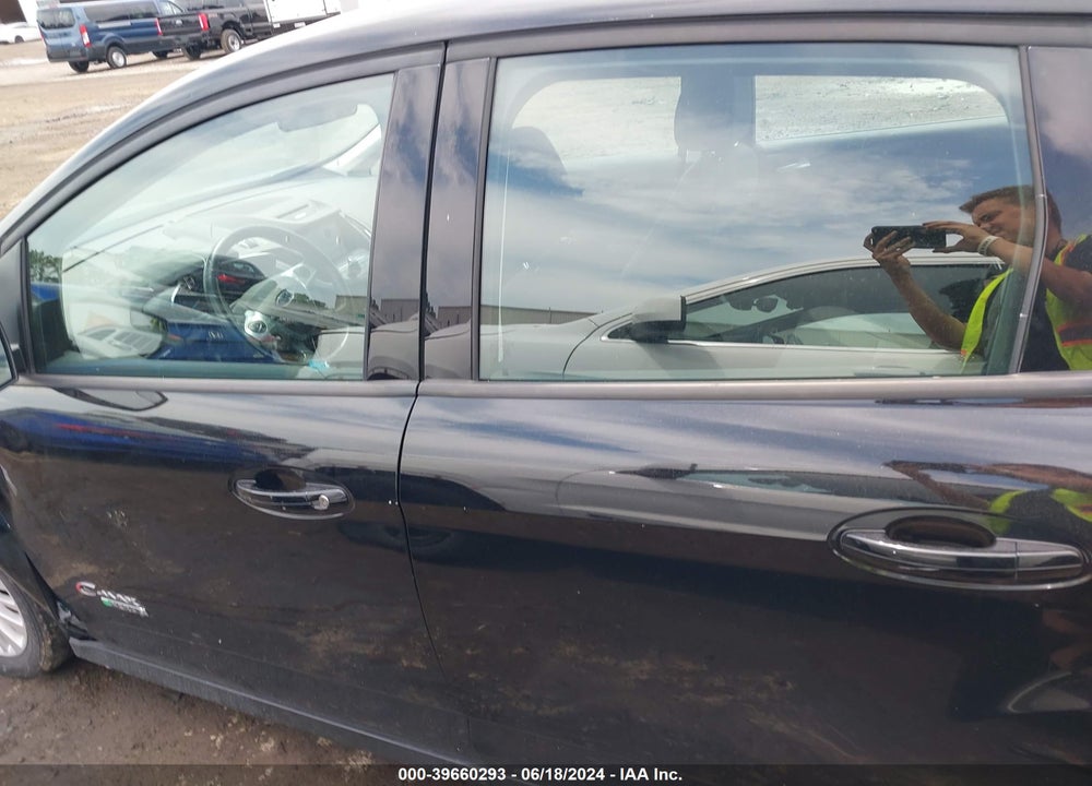 2017 FORD C-MAX ENERGI SE VIN: 1FADP5EUXHL107790