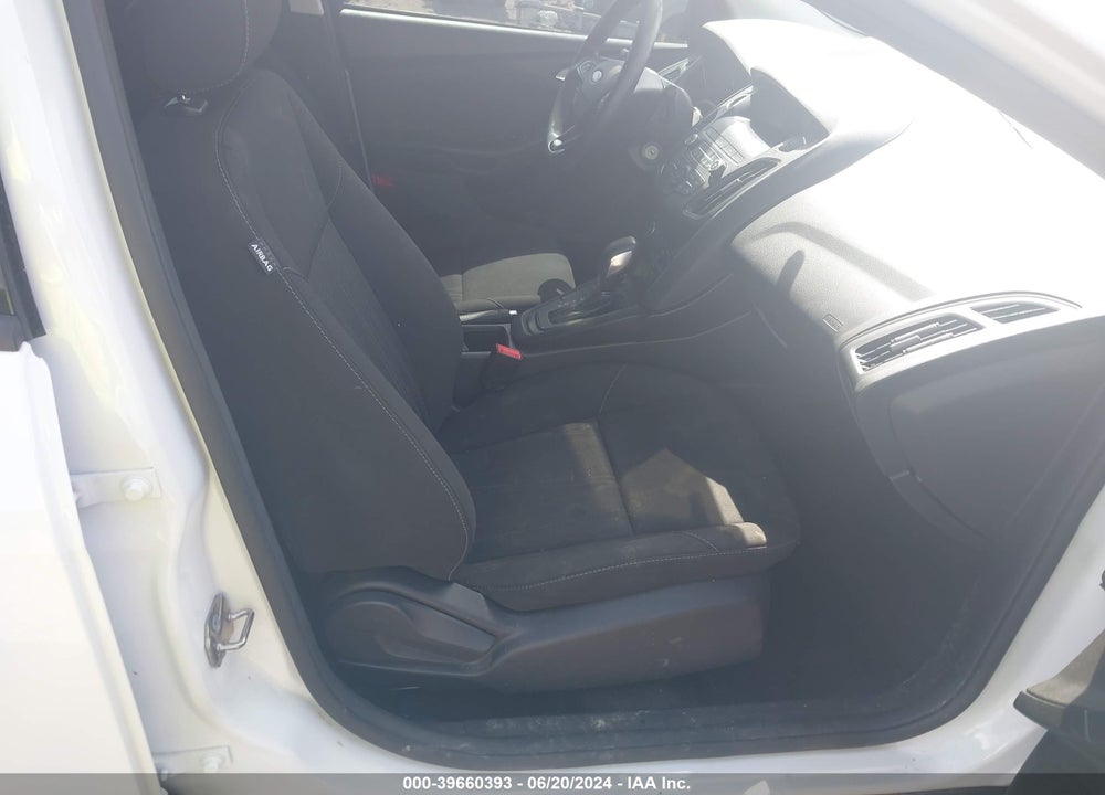 2018 FORD FOCUS SE VIN: 1FADP3FE5JL267965