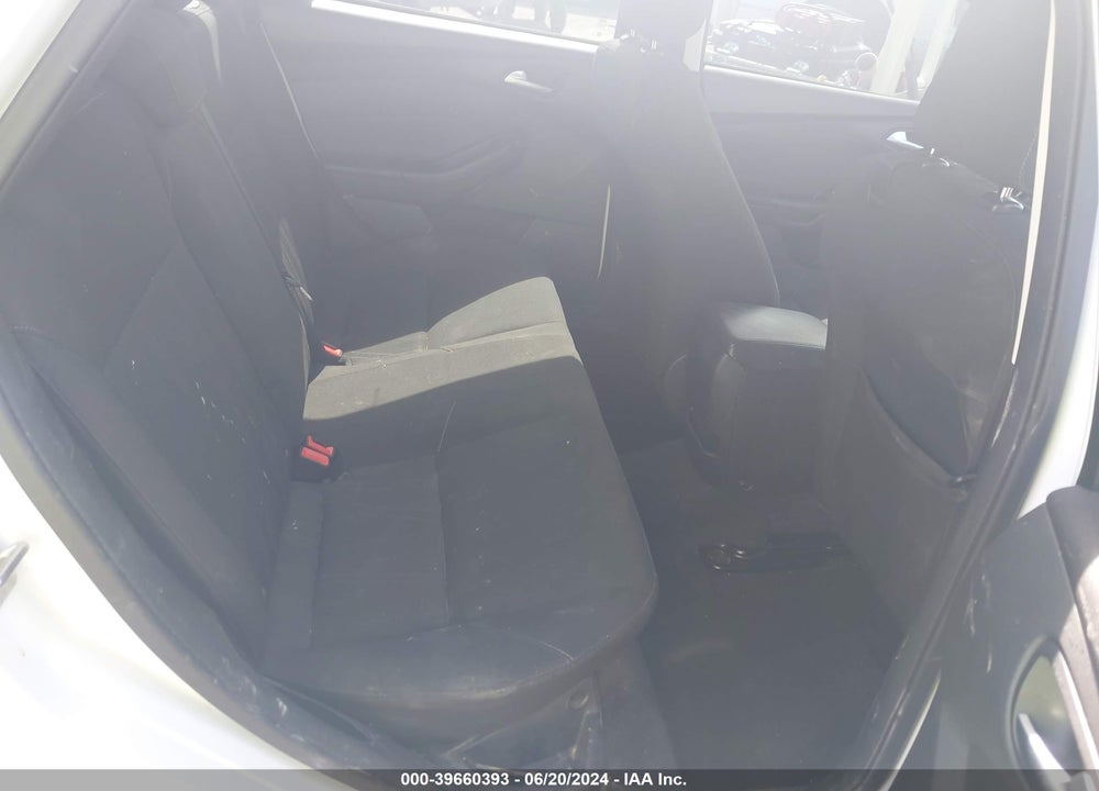 2018 FORD FOCUS SE VIN: 1FADP3FE5JL267965