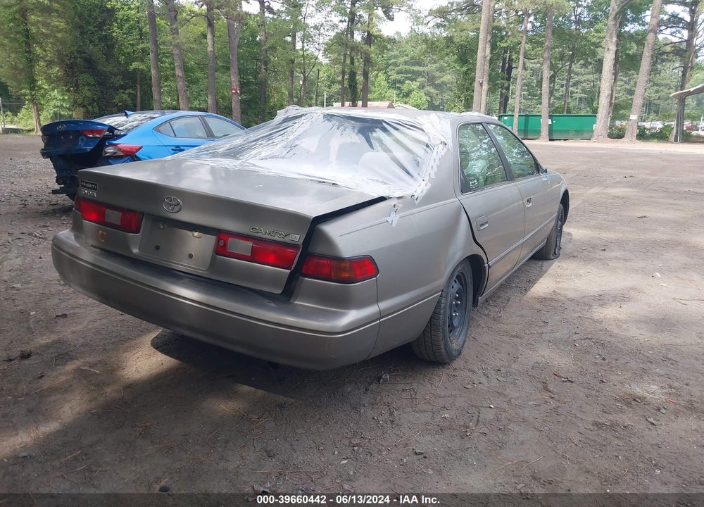 1998 TOYOTA CAMRY LE VIN: 4T1BG22K2WU268768