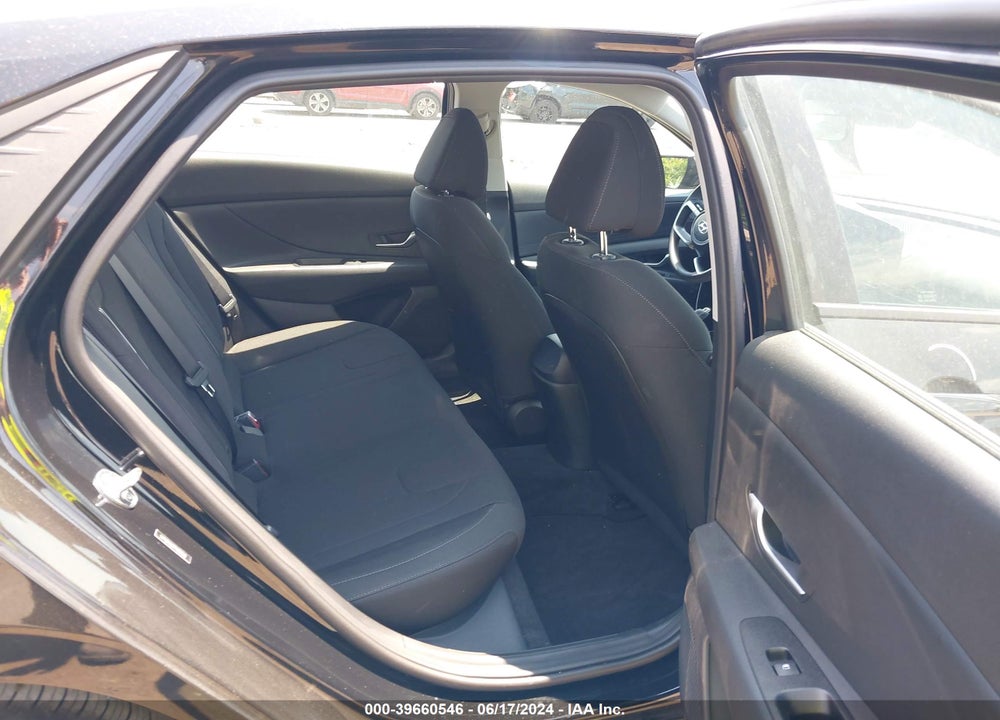2023 HYUNDAI ELANTRA SEL VIN: 5NPLM4AG7PH094122