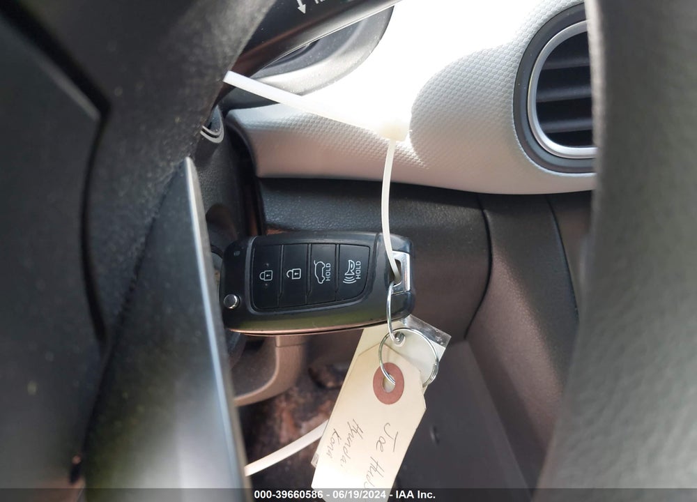 2019 HYUNDAI KONA SE VIN: KM8K12AA7KU198771