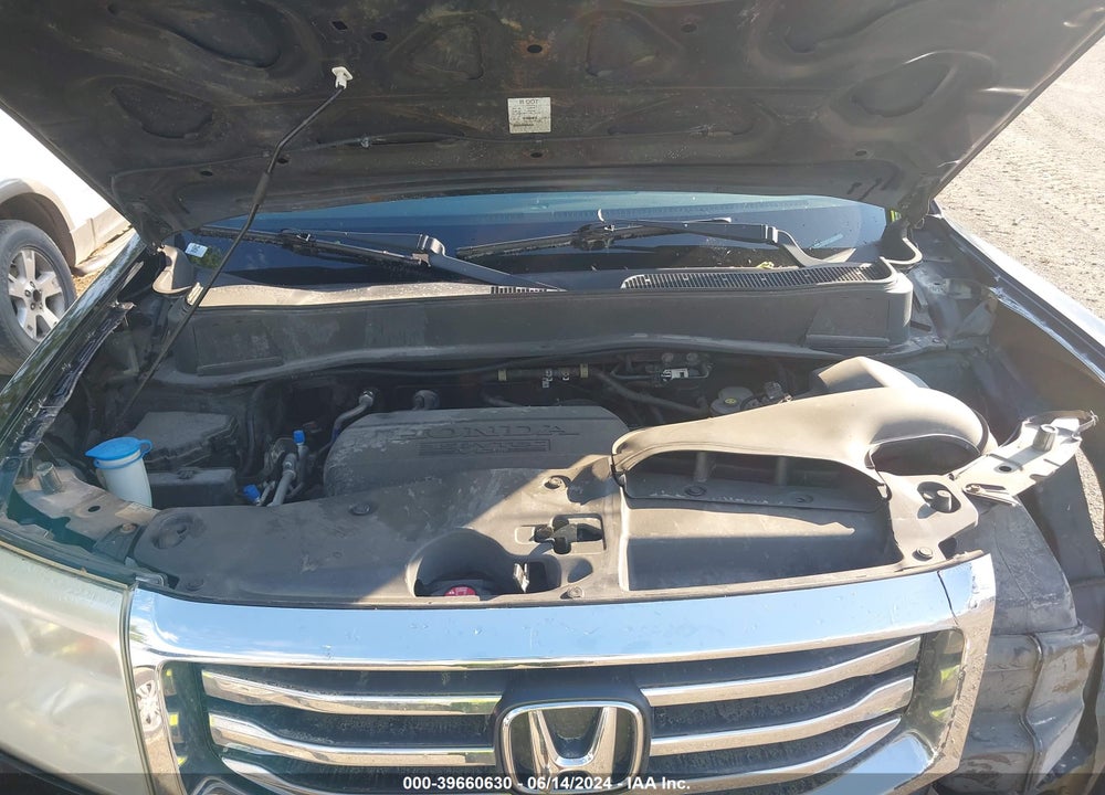 2012 HONDA PILOT TOURING VIN: 5FNYF4H91CB066977