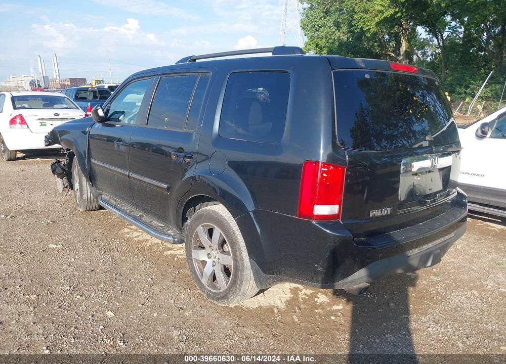 2012 HONDA PILOT TOURING VIN: 5FNYF4H91CB066977