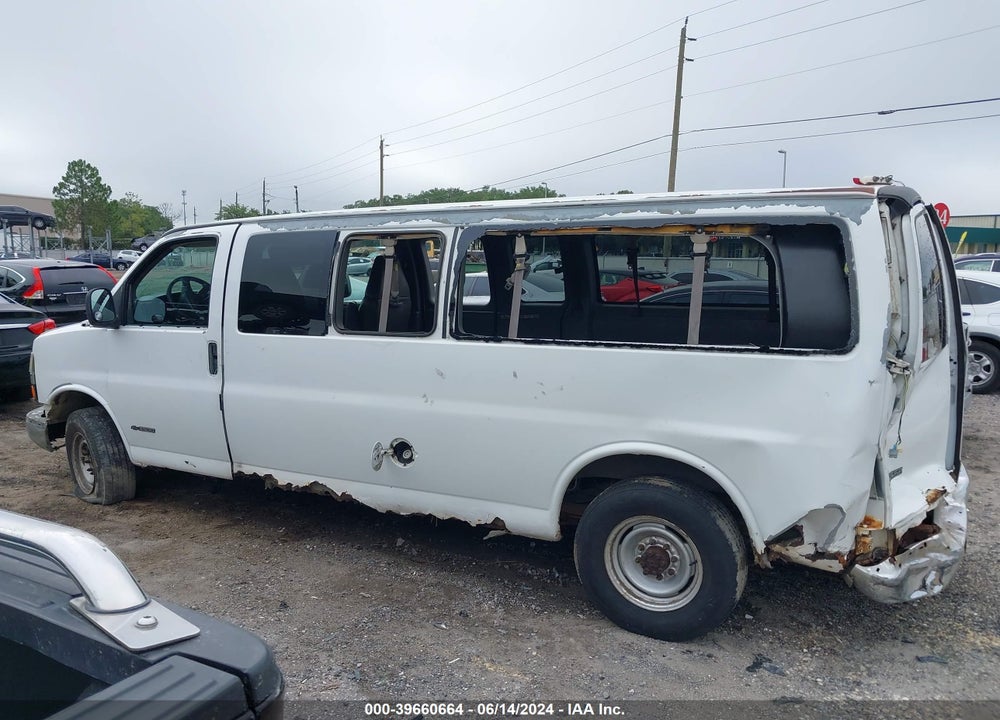 2005 CHEVROLET EXPRESS VIN: 1GAHG39UX51244626