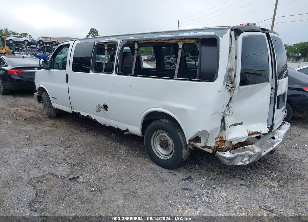 2005 CHEVROLET EXPRESS VIN: 1GAHG39UX51244626
