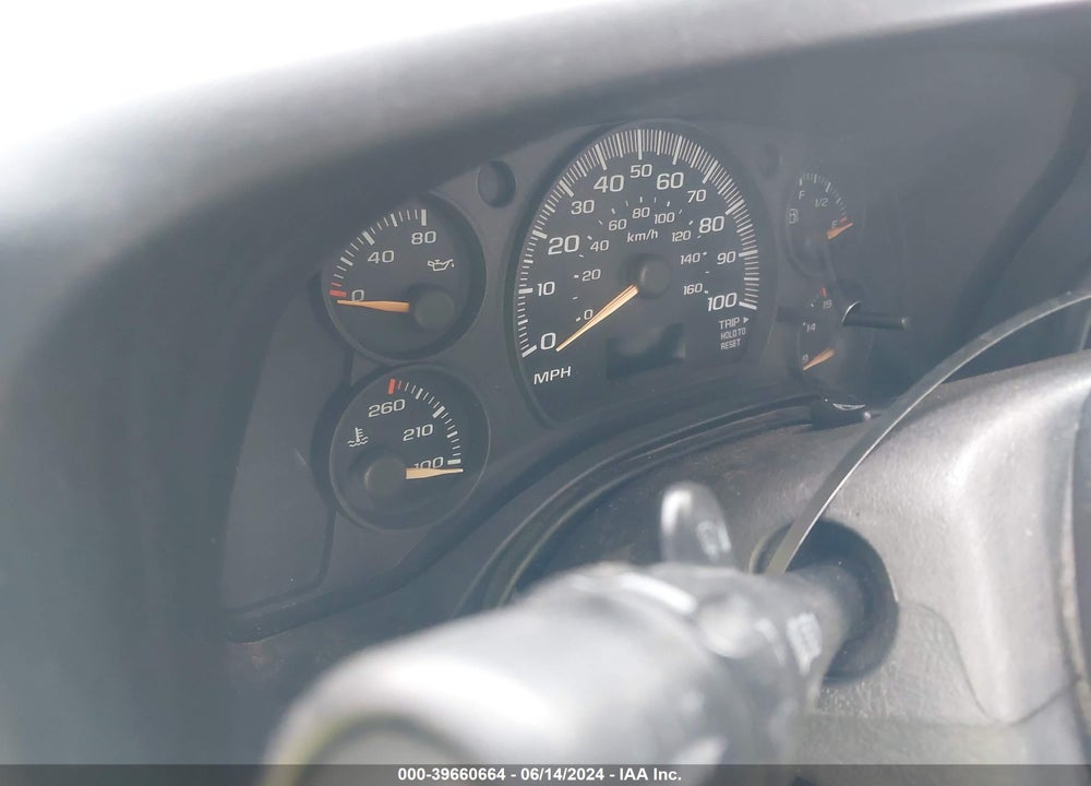 2005 CHEVROLET EXPRESS VIN: 1GAHG39UX51244626