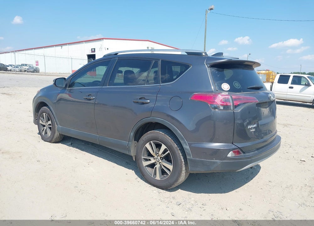2017 TOYOTA RAV4 XLE VIN: JTMWFREV5HJ717114