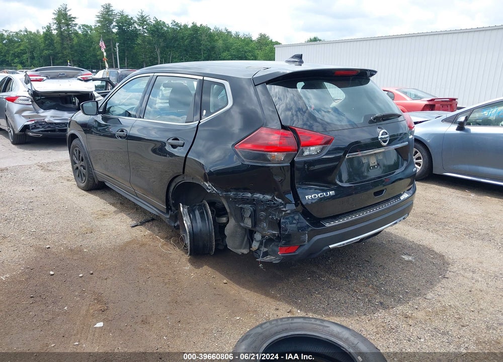 2018 NISSAN ROGUE S VIN: JN8AT2MV3JW304424