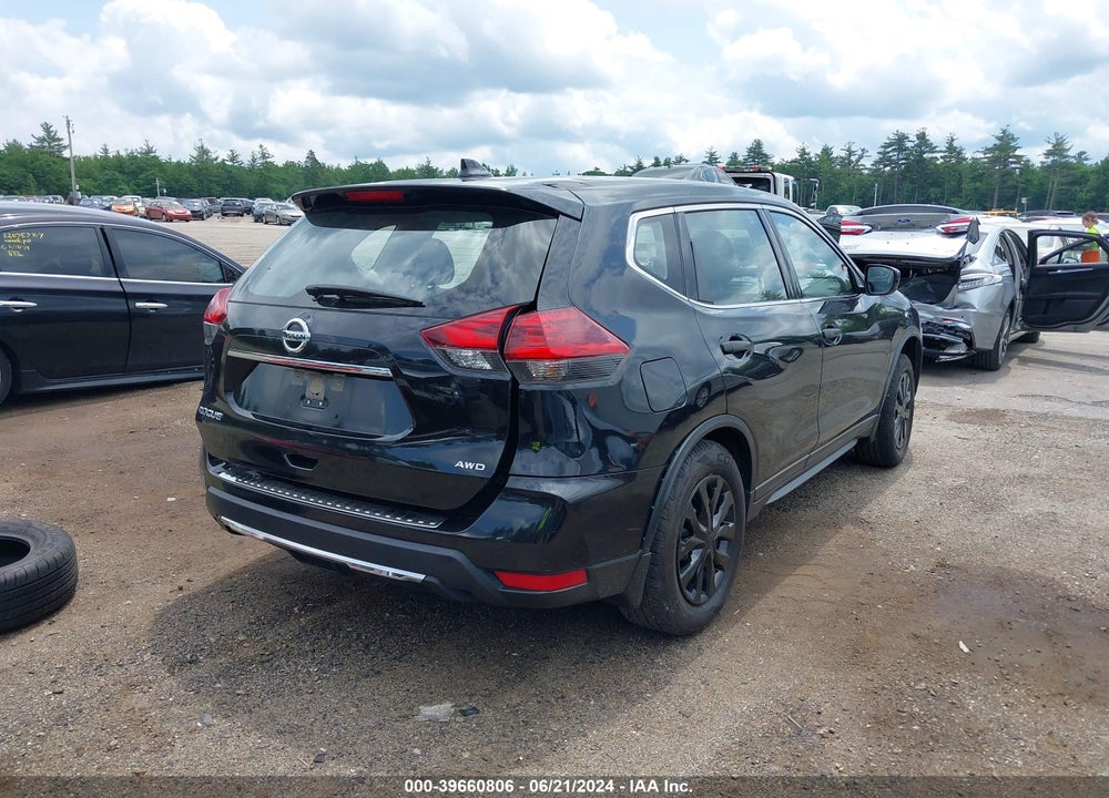 2018 NISSAN ROGUE S VIN: JN8AT2MV3JW304424