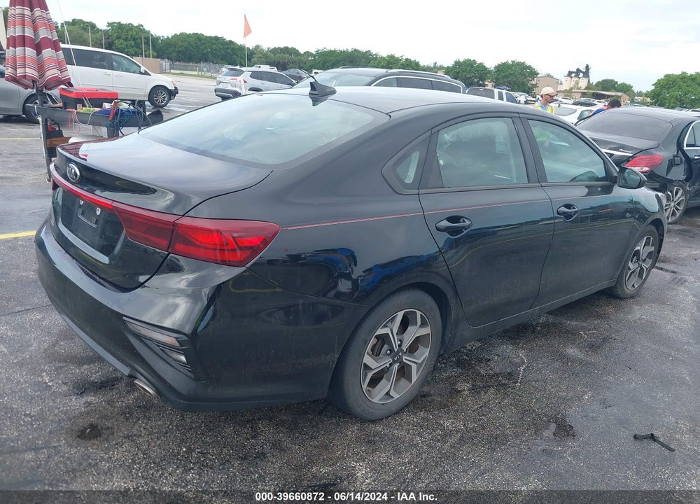 2019 KIA FORTE LXS VIN: 3KPF24AD5KE133442