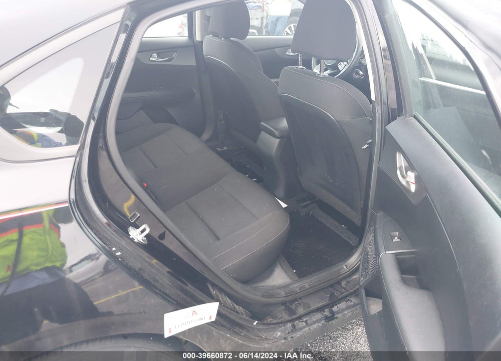 2019 KIA FORTE LXS VIN: 3KPF24AD5KE133442
