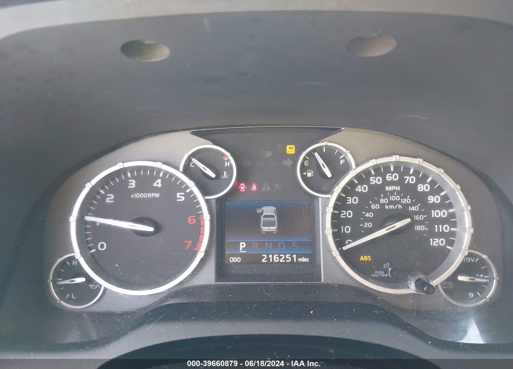 2014 TOYOTA TUNDRA SR5 5.7L V8 VIN: 5TFUW5F1XEX389743