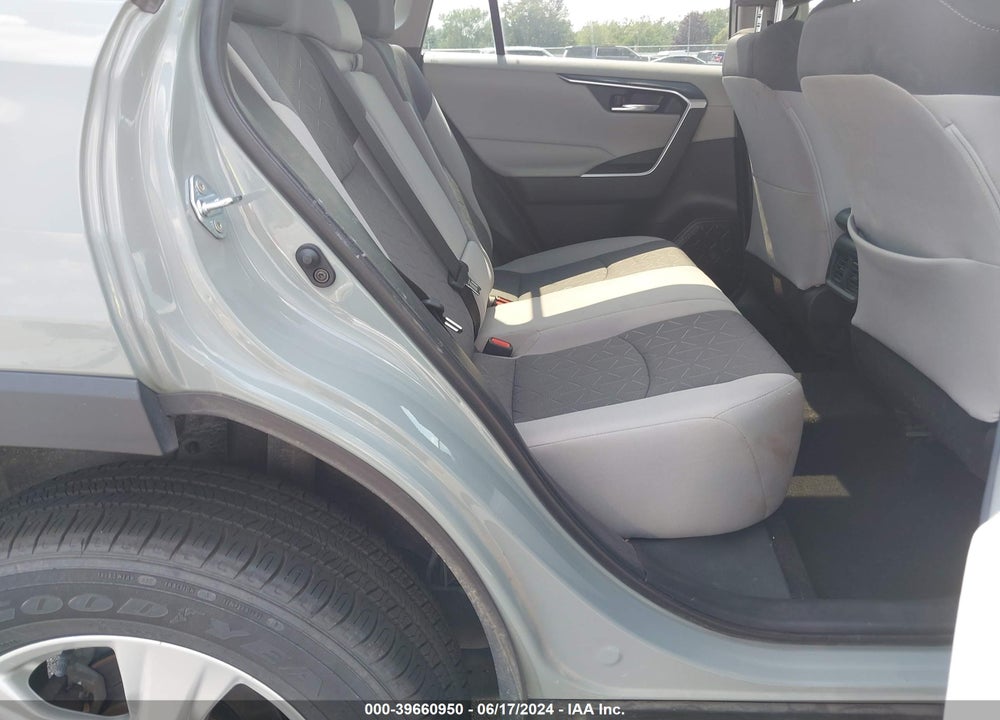 2020 TOYOTA RAV4 XLE VIN: 2T3P1RFV6LW094422