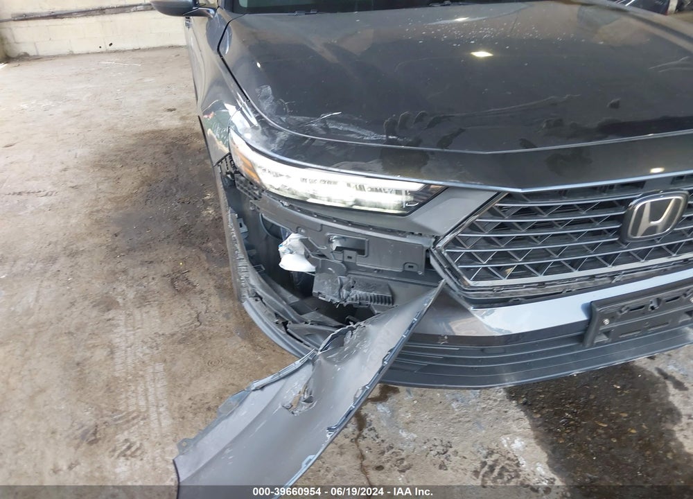 2024 HONDA ACCORD LX VIN: 1HGCY1F20RA015403