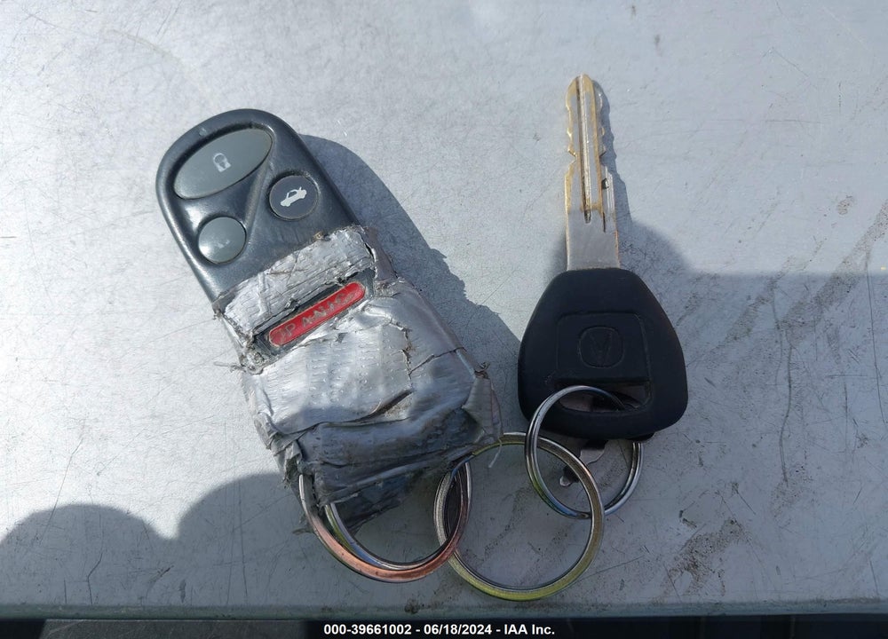 2000 ACURA TL 3.2 VIN: 19UUA5663YA037963
