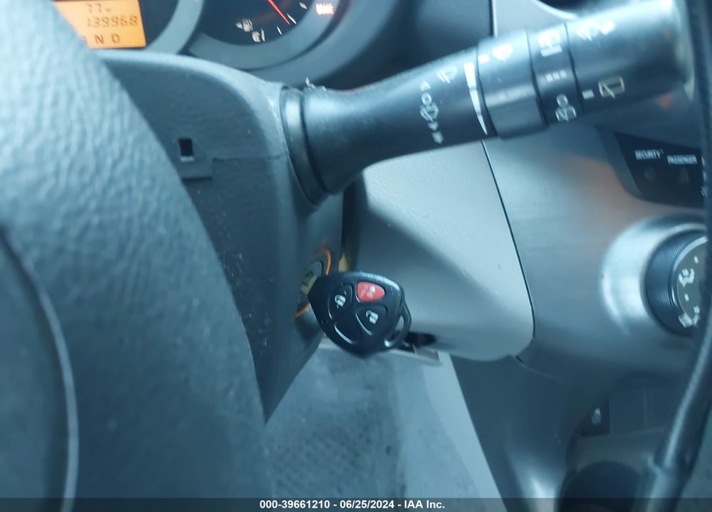 2011 TOYOTA RAV4 VIN: 2T3ZF4DV2BW059116