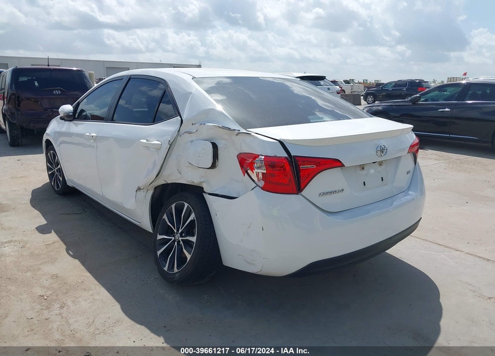 2018 TOYOTA COROLLA SE VIN: 5YFBURHE5JP769330