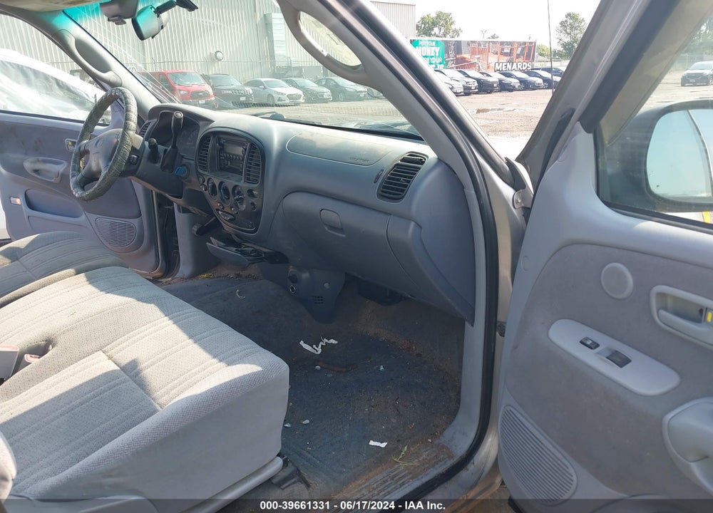 2001 TOYOTA TUNDRA SR5 V8 VIN: 5TBBT44161S161924
