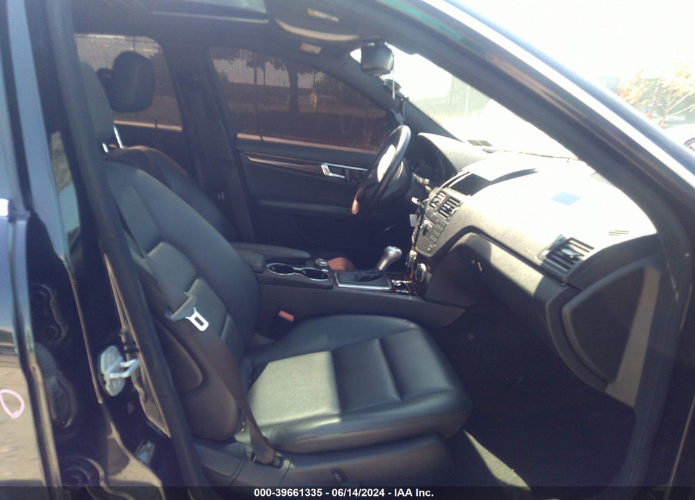 2009 MERCEDES-BENZ C 300 LUXURY 4MATIC/SPORT 4MATIC VIN: WDDGF81XX9F212119