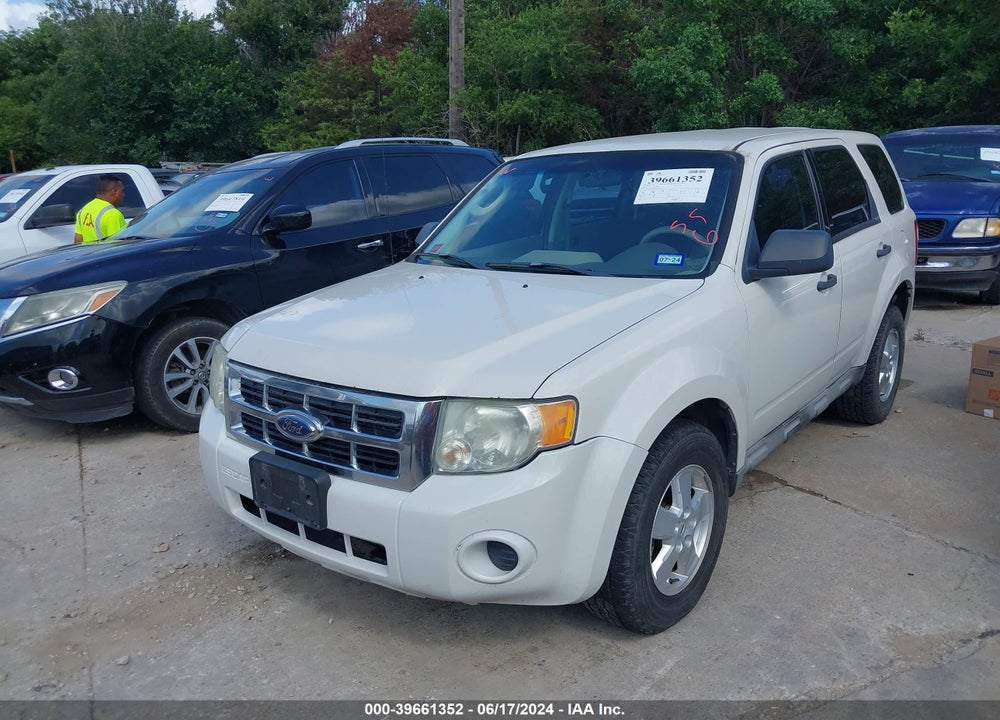 2009 FORD ESCAPE XLS VIN: 1FMCU92739KB20775