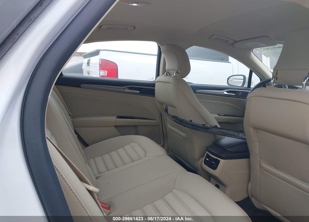 2015 FORD FUSION SE VIN: 3FA6P0HD8FR101766