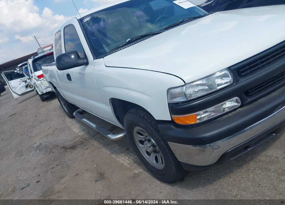 2001 CHEVROLET SILVERADO 1500 LS VIN: 2GCEC19V111340720