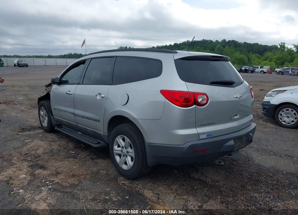2010 CHEVROLET TRAVERSE LS VIN: 1GNLREEDXAS111132