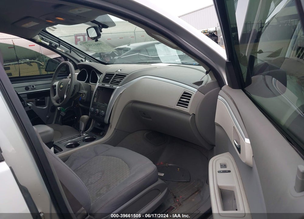 2010 CHEVROLET TRAVERSE LS VIN: 1GNLREEDXAS111132