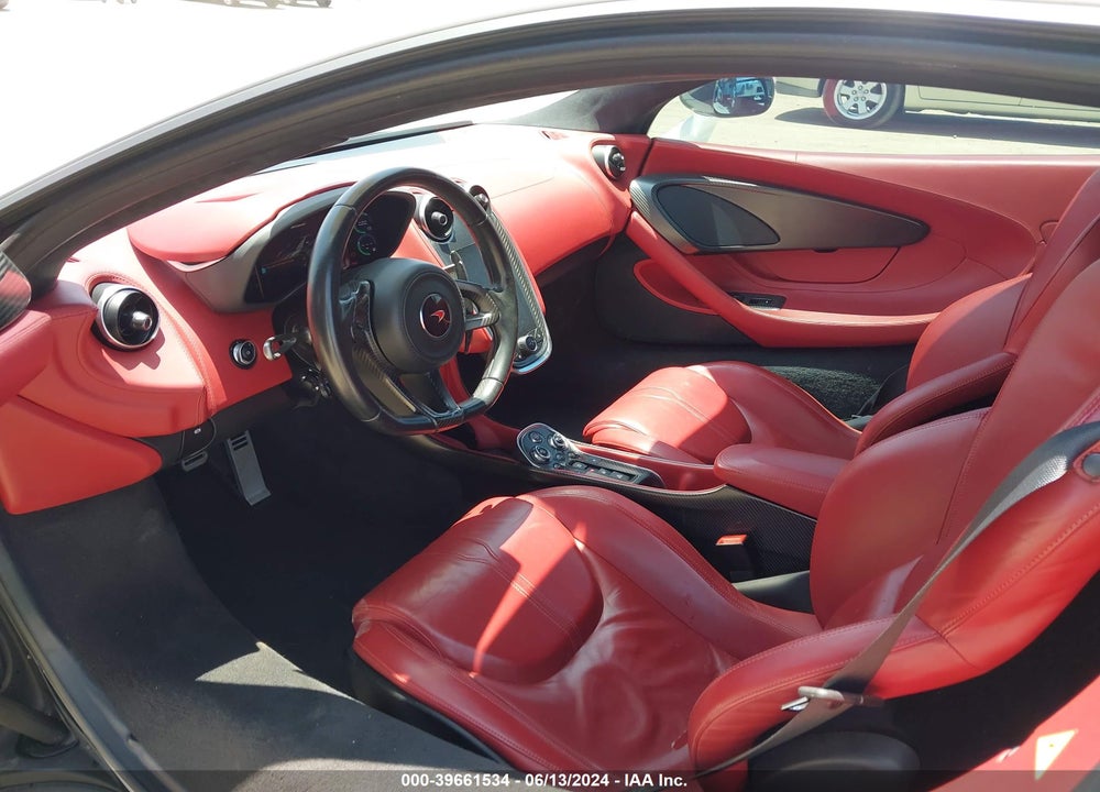 2016 MCLAREN 570S VIN: SBM13DAA6GW000271