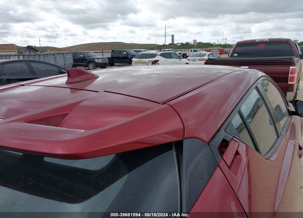 2018 TOYOTA C-HR XLE VIN: NMTKHMBX8JR027740