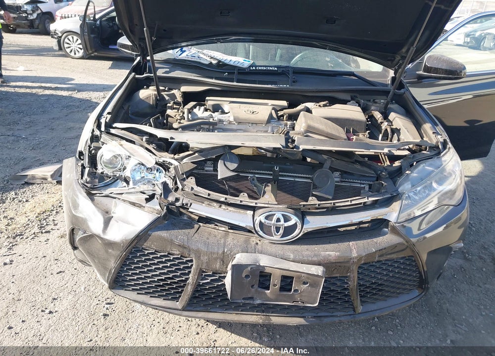 2015 TOYOTA CAMRY SE VIN: 4T1BF1FKXFU116048
