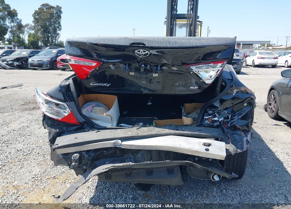 2015 TOYOTA CAMRY SE VIN: 4T1BF1FKXFU116048