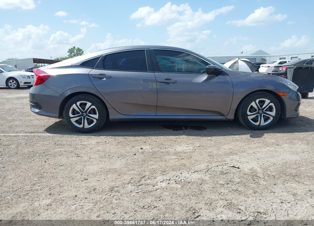 2018 HONDA CIVIC VIN: 19XFC2F55JE018258