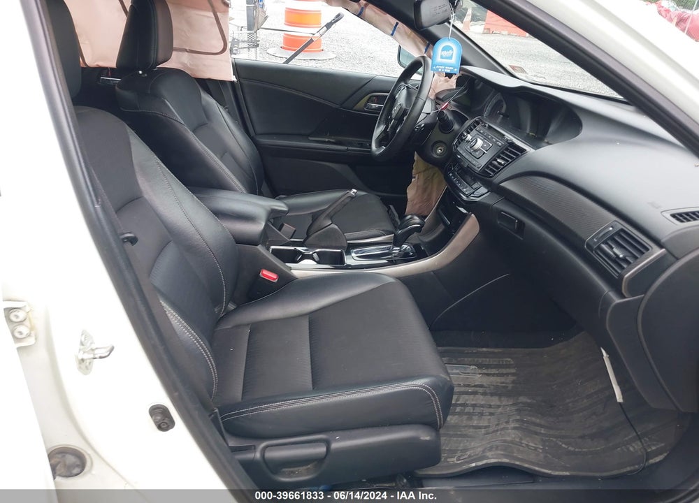 2016 HONDA ACCORD SPORT VIN: 1HGCR2F52GA022122