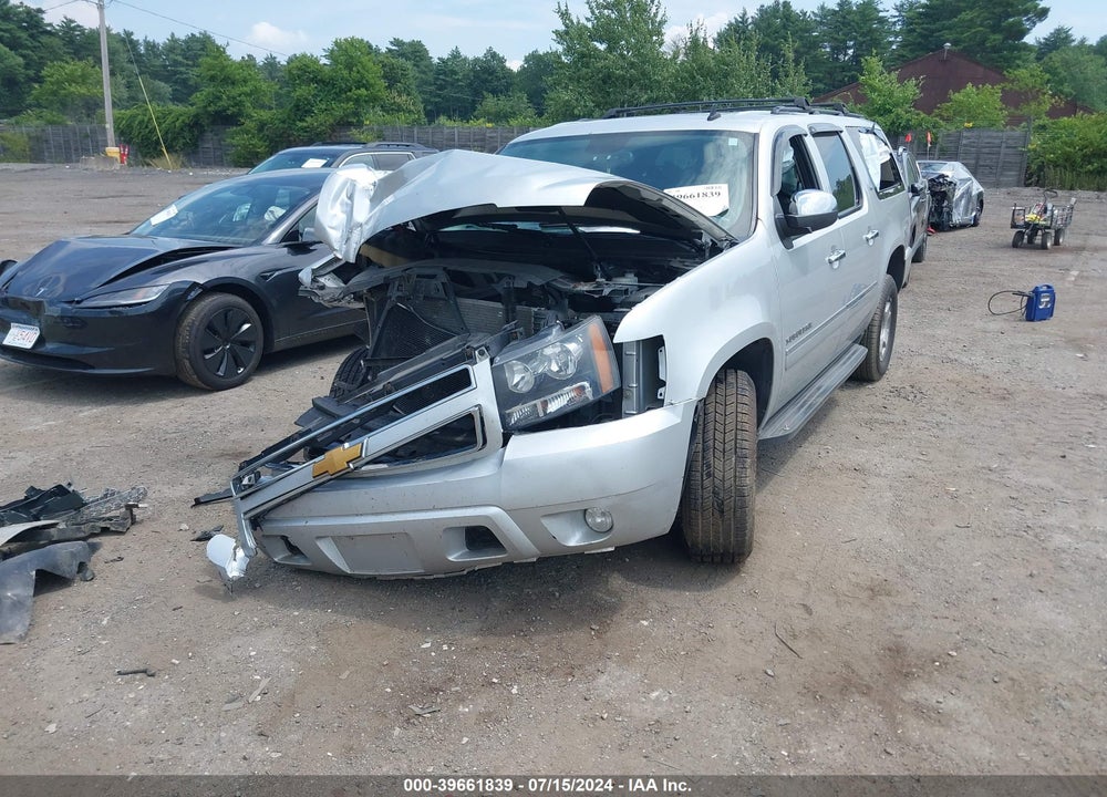 2014 CHEVROLET SUBURBAN 1500 LTZ VIN: 1GNSKKE7XER152270