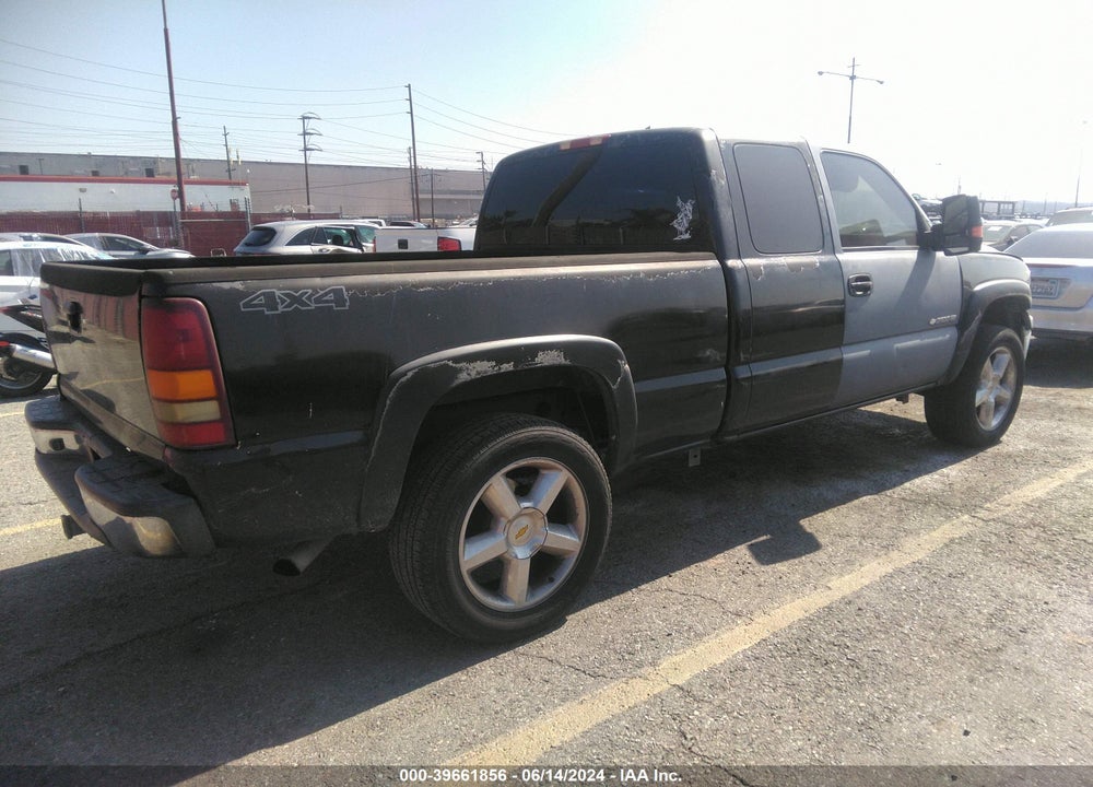 2002 CHEVROLET SILVERADO 1500 LT VIN: 2GCEK19T721201873