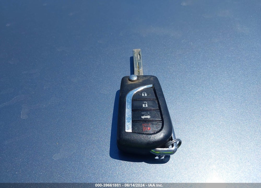 2022 TOYOTA COROLLA LE VIN: 5YFEPMAE6NP290132