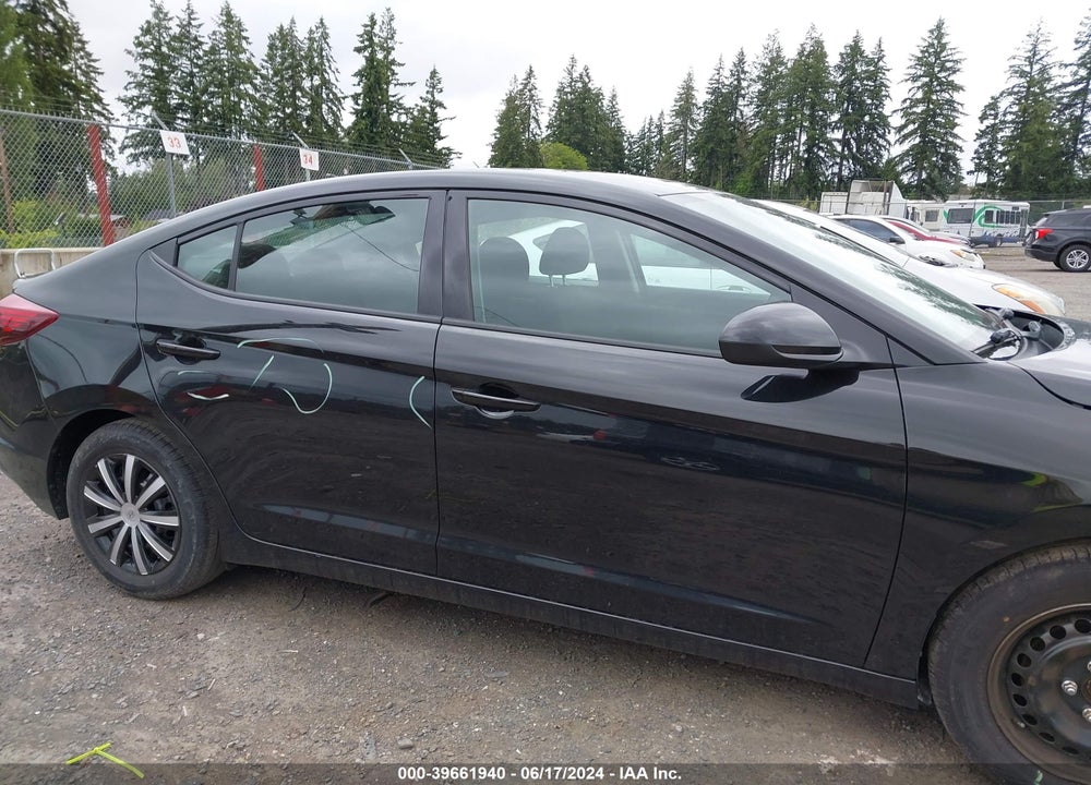 2020 HYUNDAI ELANTRA SE VIN: 5NPD74LF5LH597495
