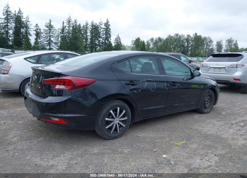 2020 HYUNDAI ELANTRA SE VIN: 5NPD74LF5LH597495