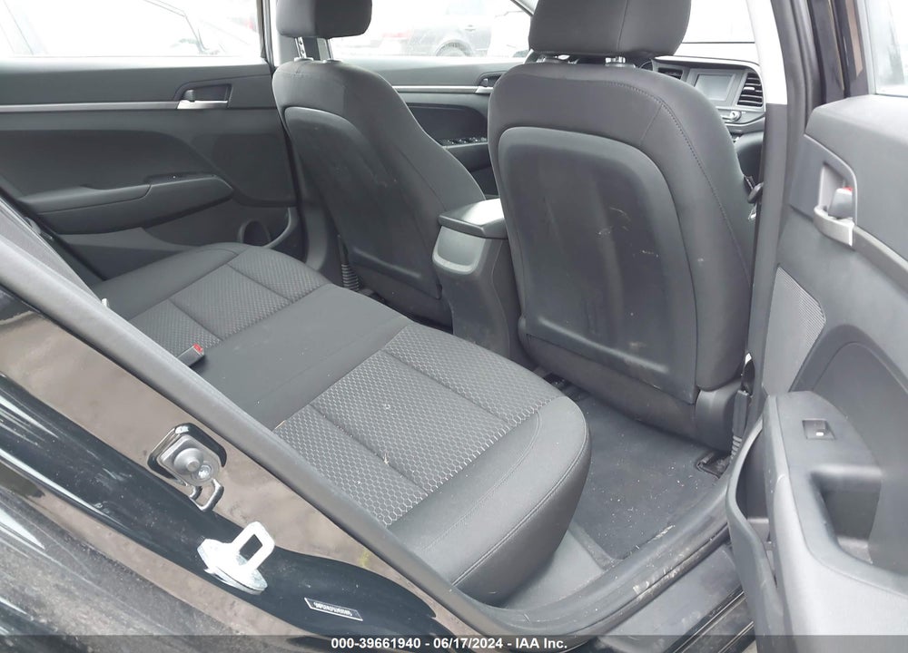 2020 HYUNDAI ELANTRA SE VIN: 5NPD74LF5LH597495