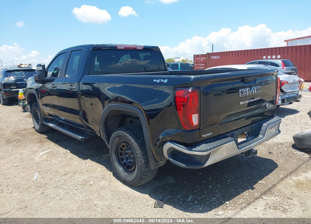 2022 GMC SIERRA 1500 4WD DOUBLE CAB STANDARD BOX PRO VIN: 1GTRUAEK0NZ505938