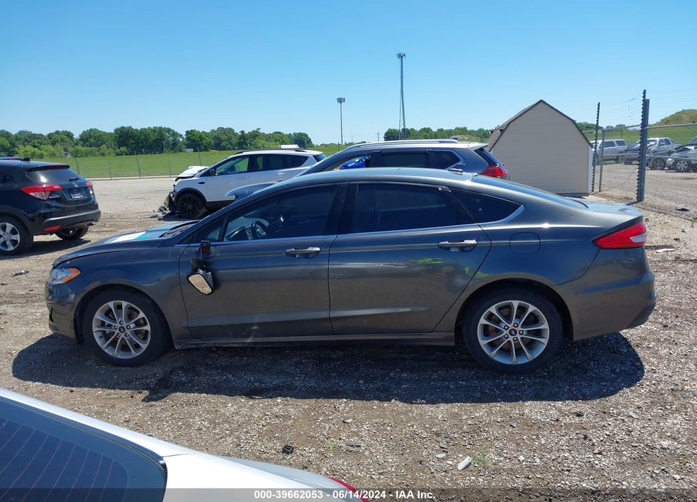 2019 FORD FUSION SE VIN: 3FA6P0H77KR203046