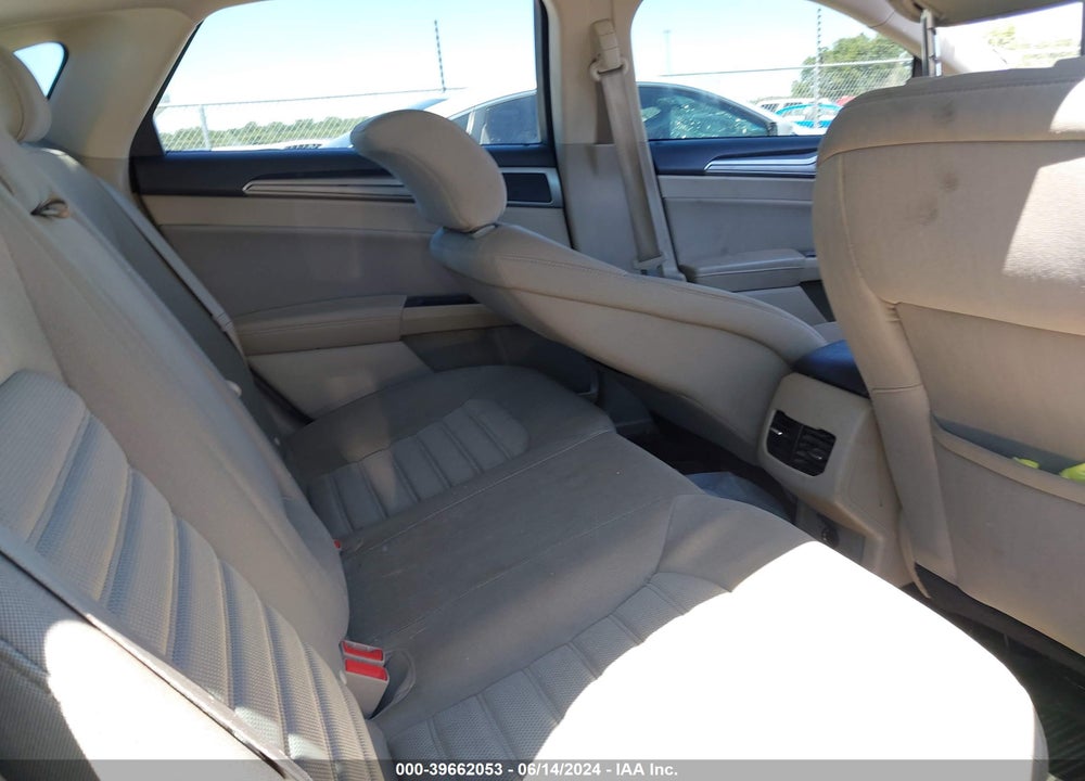 2019 FORD FUSION SE VIN: 3FA6P0H77KR203046